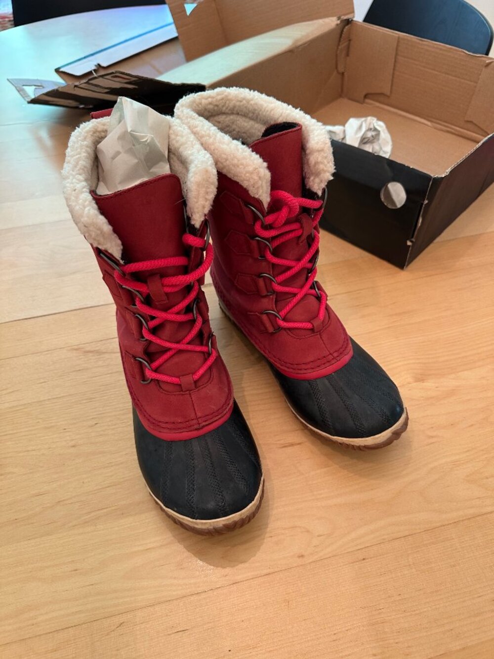 SOREL Caribou Slim - Red Element - Size Women's 9.5 - Picture 2 of 6